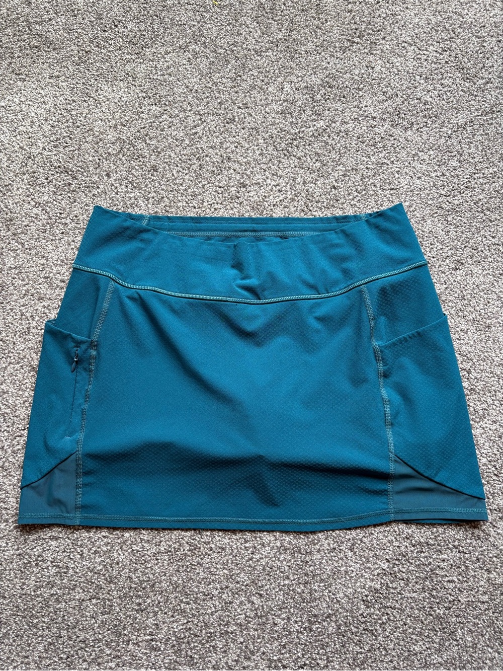 Athleta Action Skort in Dobby Fabric Athletic Skirt Tennis Running Pickleball M